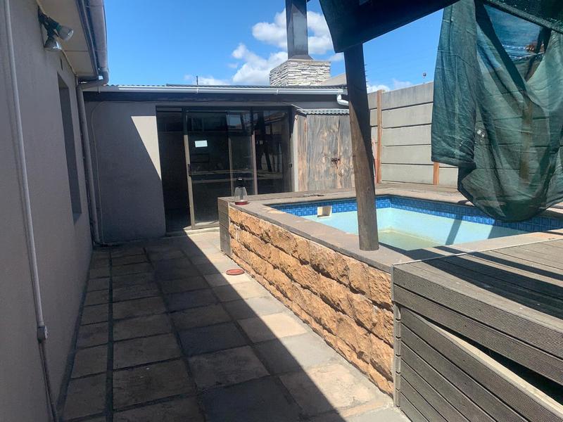 3 Bedroom Property for Sale in Hagley Western Cape